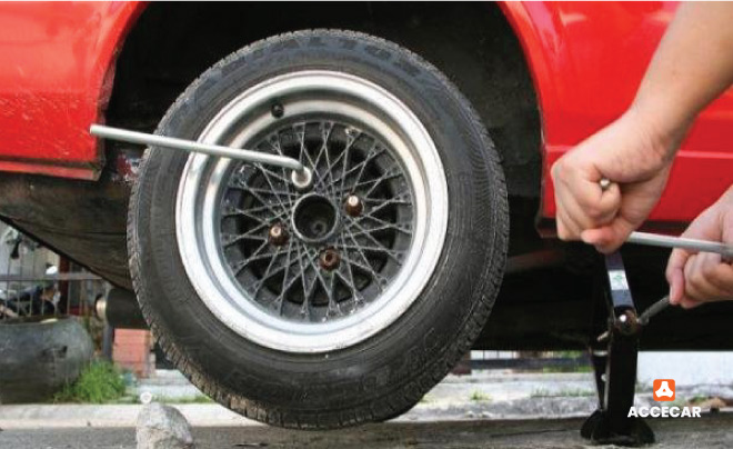 Quy trình thay lốp xe ô tô